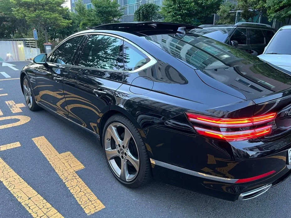 Genesis G80 — фото 10