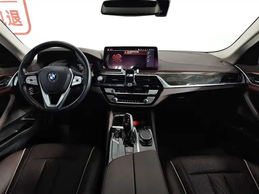BMW 5 Series — фото 6