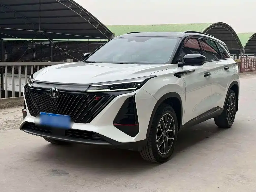 Changan CS75PLUS — фото 1