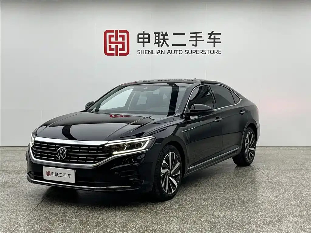 Volkswagen Passat — фото 1