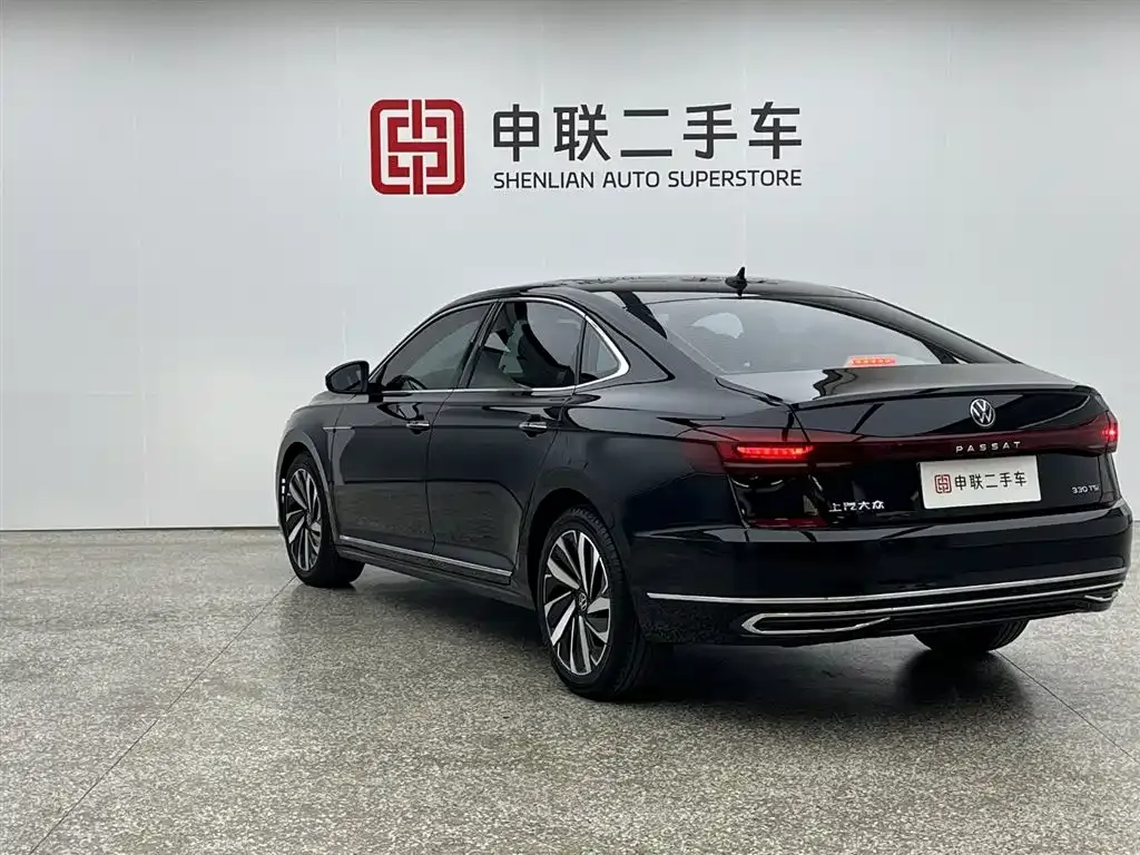Volkswagen Passat — фото 8