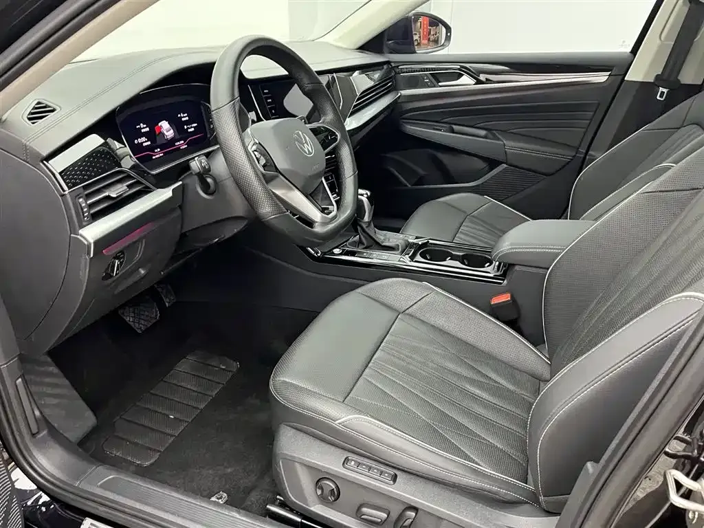 Volkswagen Passat — фото 10