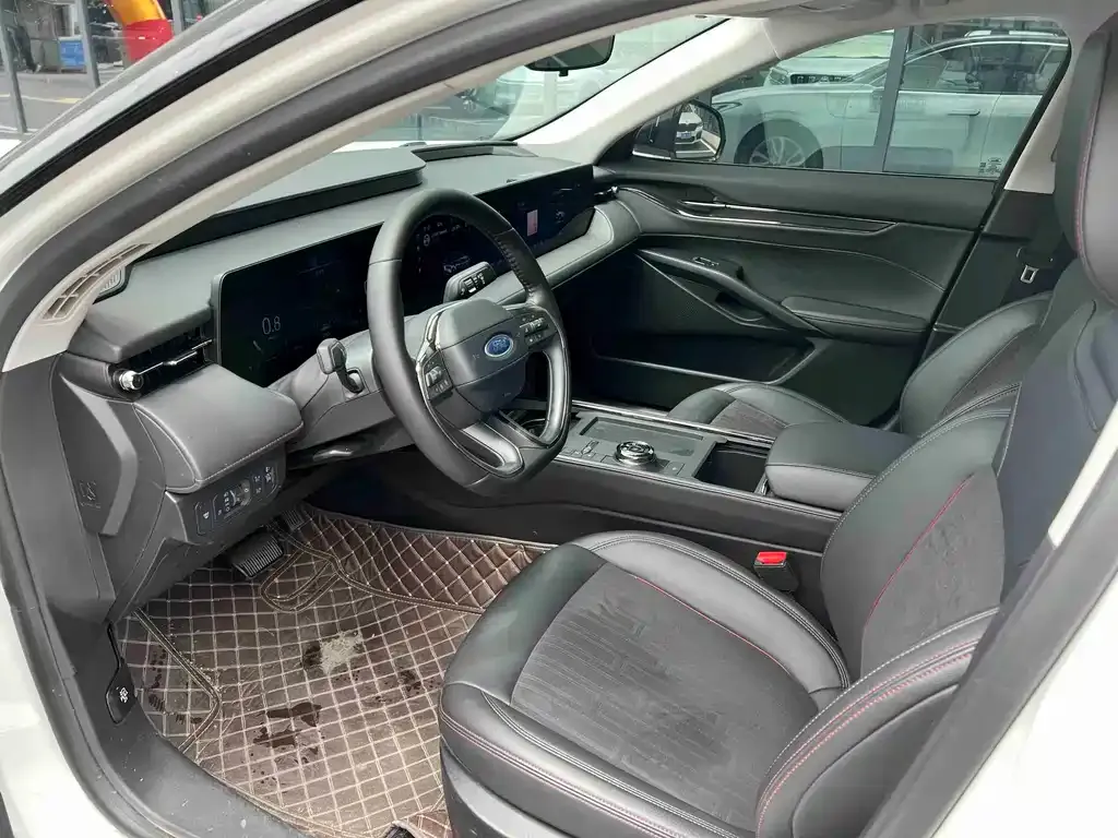 Ford Mondeo 2023 из CN, фото 5