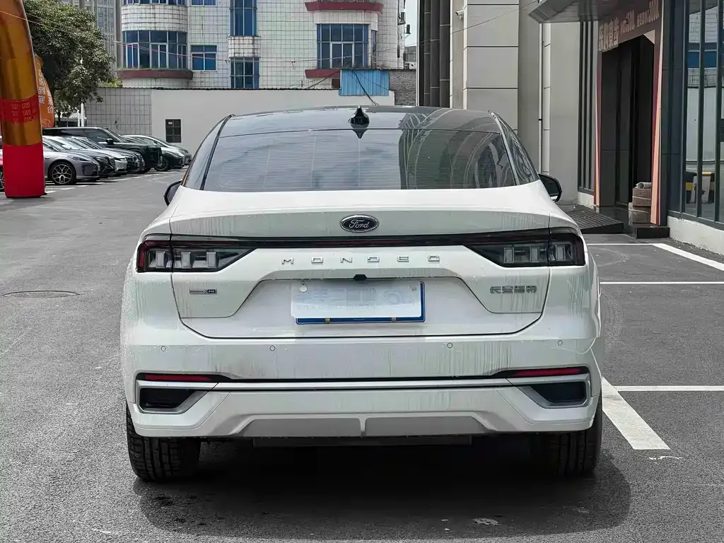 Ford Mondeo 2023 из CN, фото 9