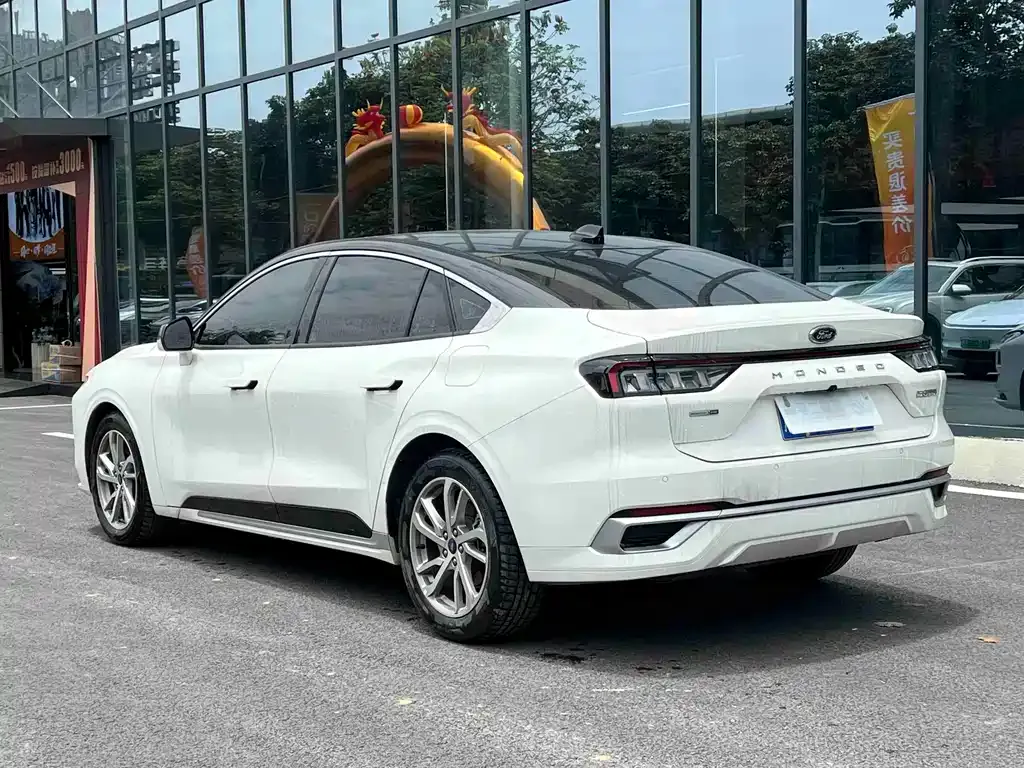 Ford Mondeo 2023 из CN, фото 6