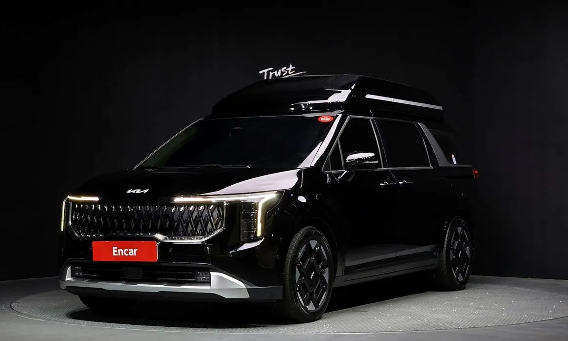 Kia Carnival — фото 1