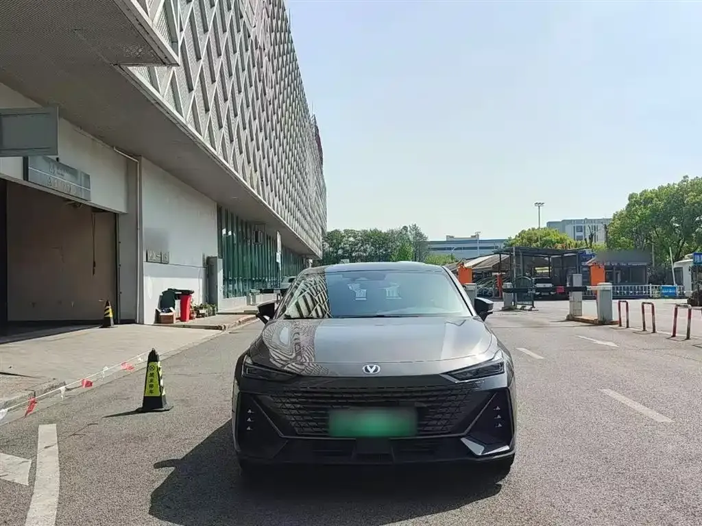 Changan UNI-V iDD 2023 из CN, фото 4