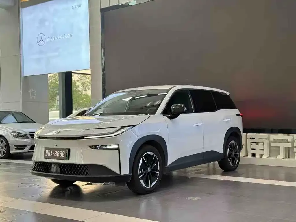 Toyota Platinum 3X