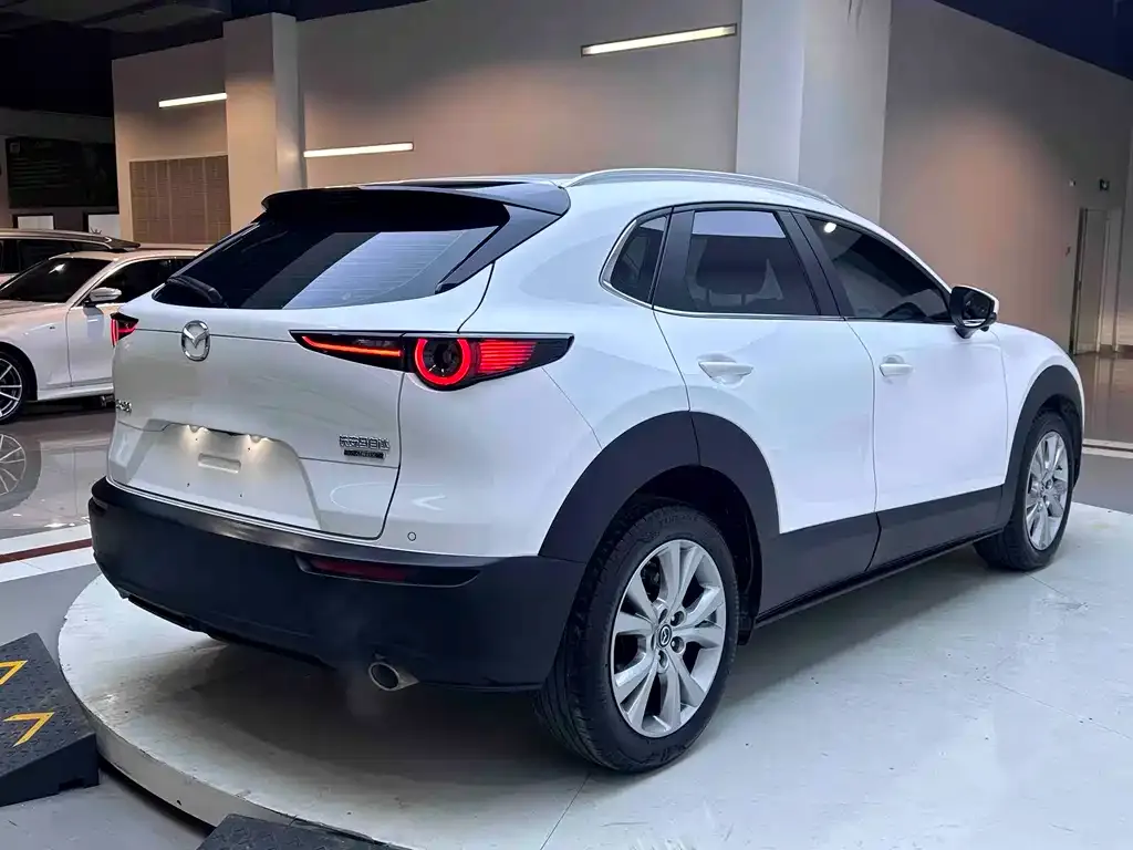 Mazda CX-30 — фото 5