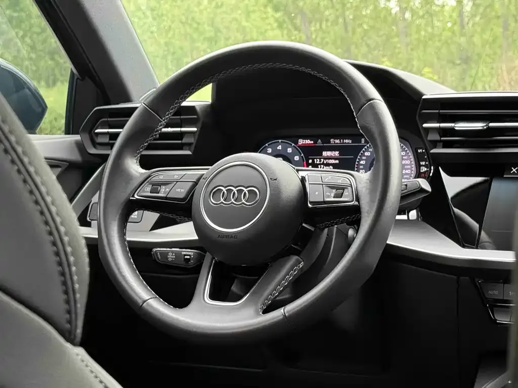 Audi A3 — фото 3