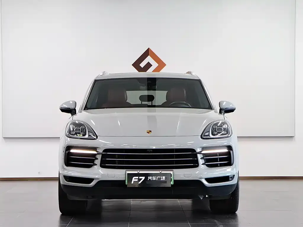 Porsche Cayenne Hybrid — фото 9