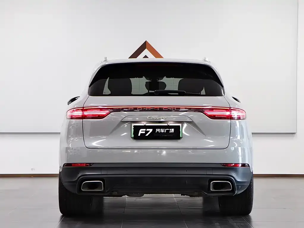 Porsche Cayenne Hybrid — фото 4