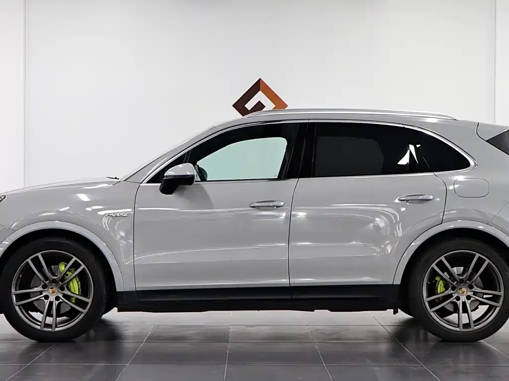 Porsche Cayenne Hybrid — фото 2