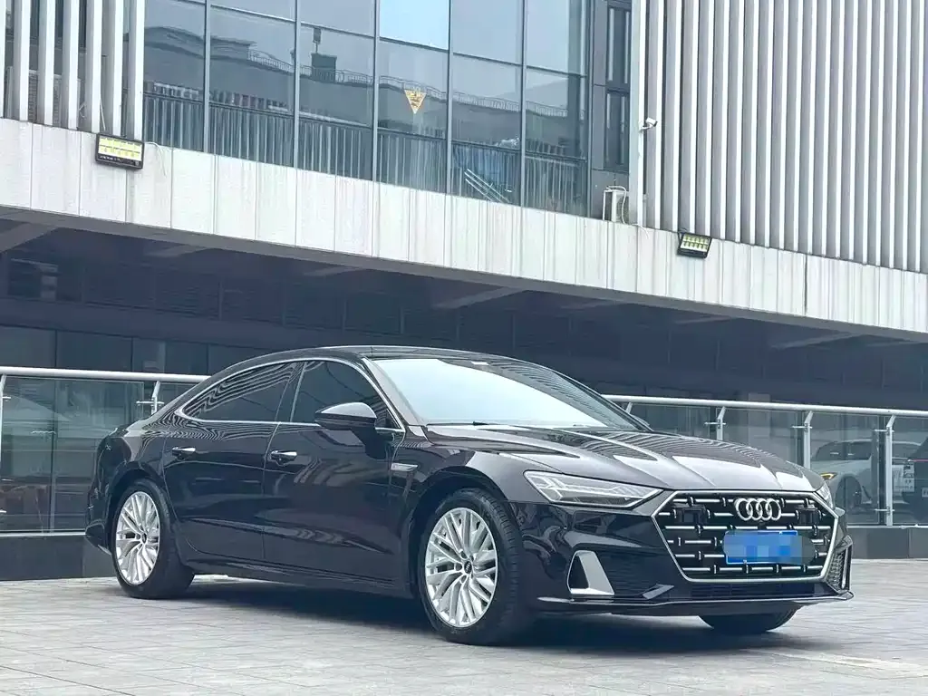 Audi A7L — фото 2