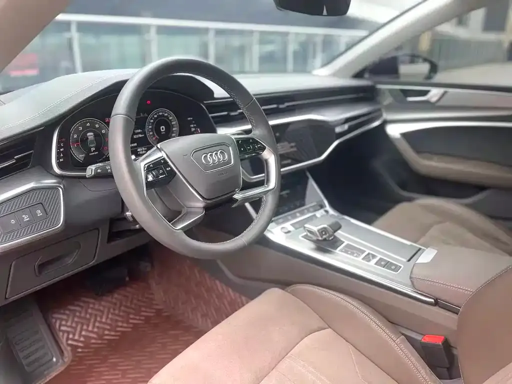 Audi A7L — фото 3
