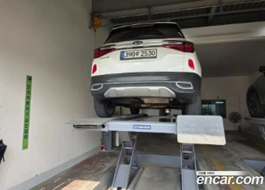 Kia Seltos 2022 из KR, фото 2
