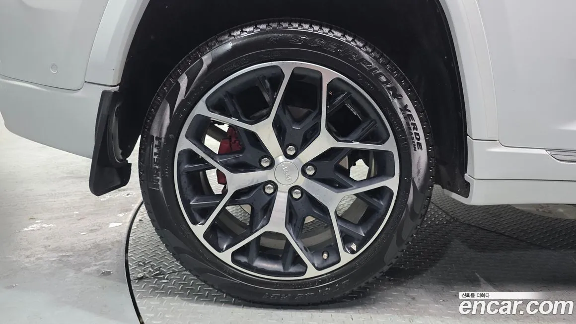 Jeep Cherokee 2023 из KR, фото 9