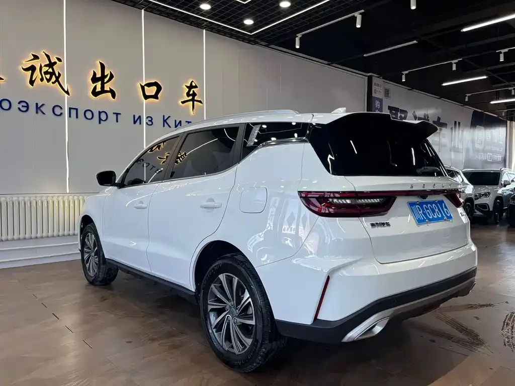 Geely Vision X6 — фото 5