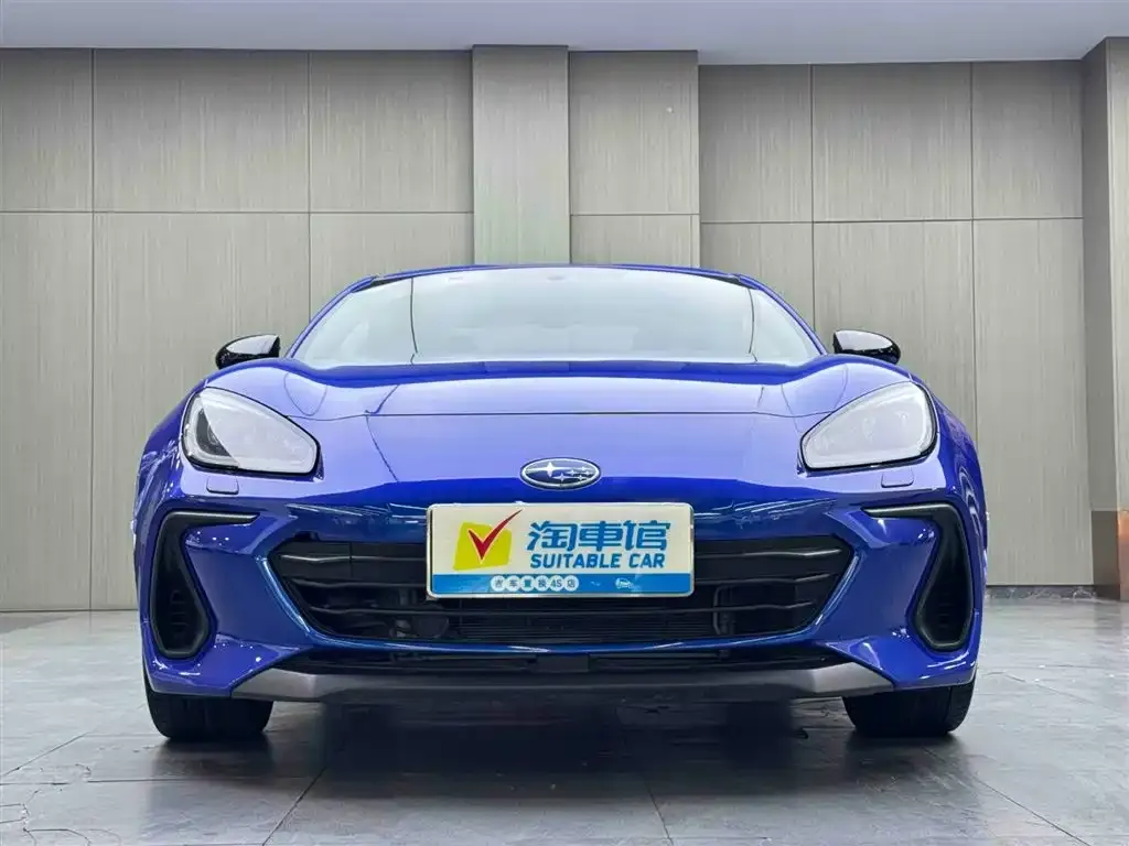 Subaru BRZ 2023 из CN, фото 8