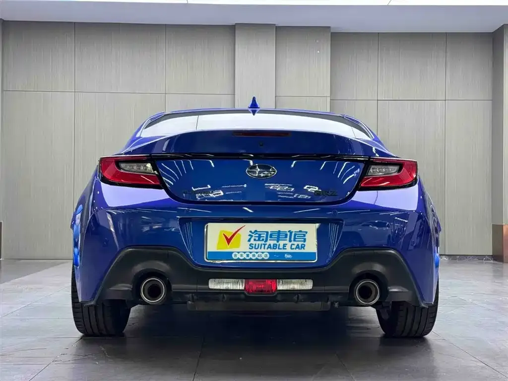 Subaru BRZ 2023 из CN, фото 5
