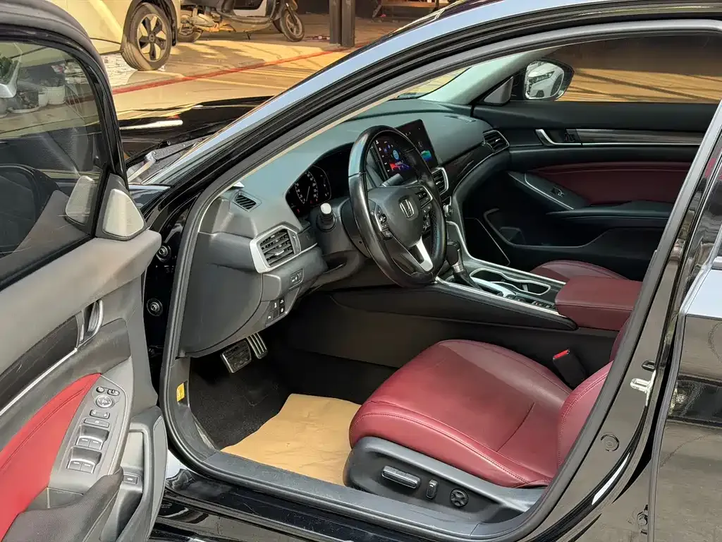 Honda Accord — фото 4