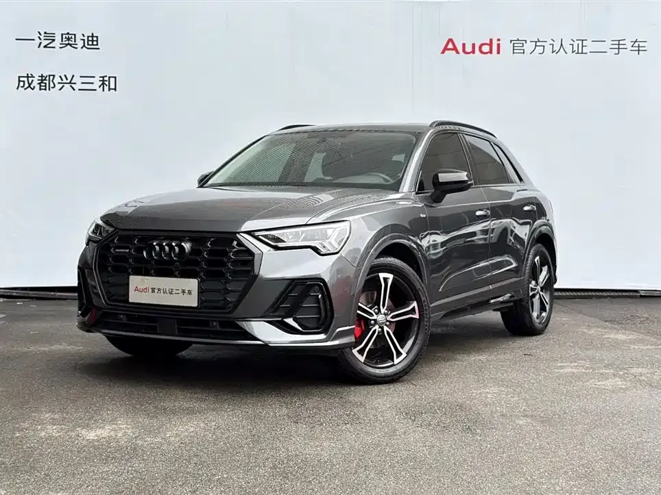 Audi Q3 — фото 1