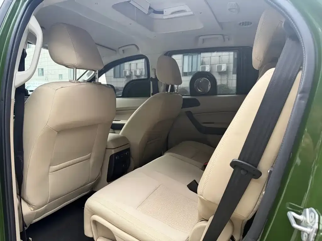 Ford Everest 2021 из CN, фото 2