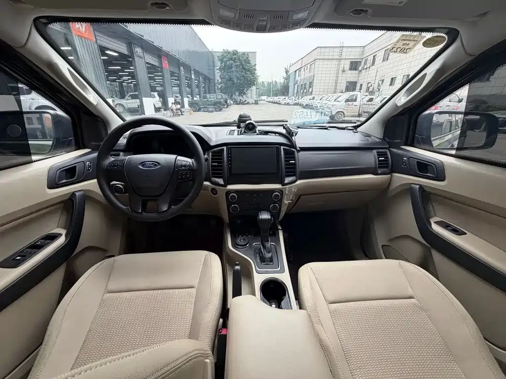 Ford Everest 2021 из CN, фото 8