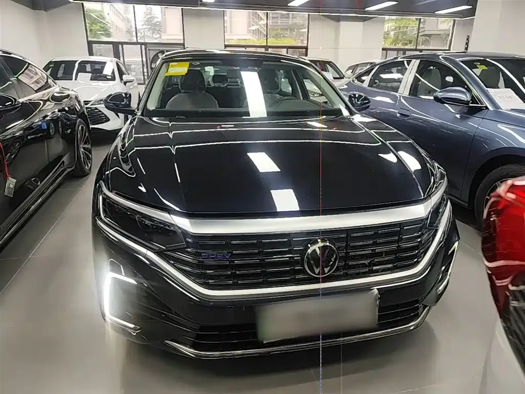 Volkswagen Passat New Energy — фото 7