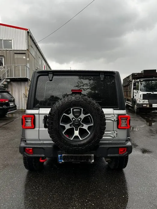 Jeep Wrangler — фото 3