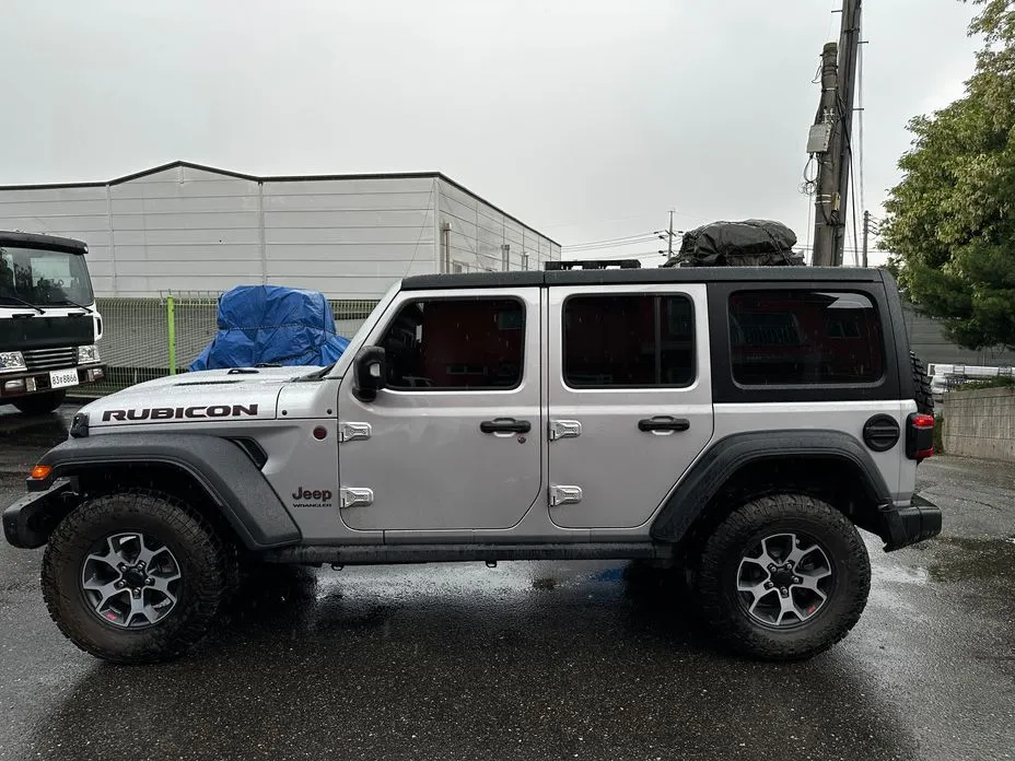 Jeep Wrangler — фото 9