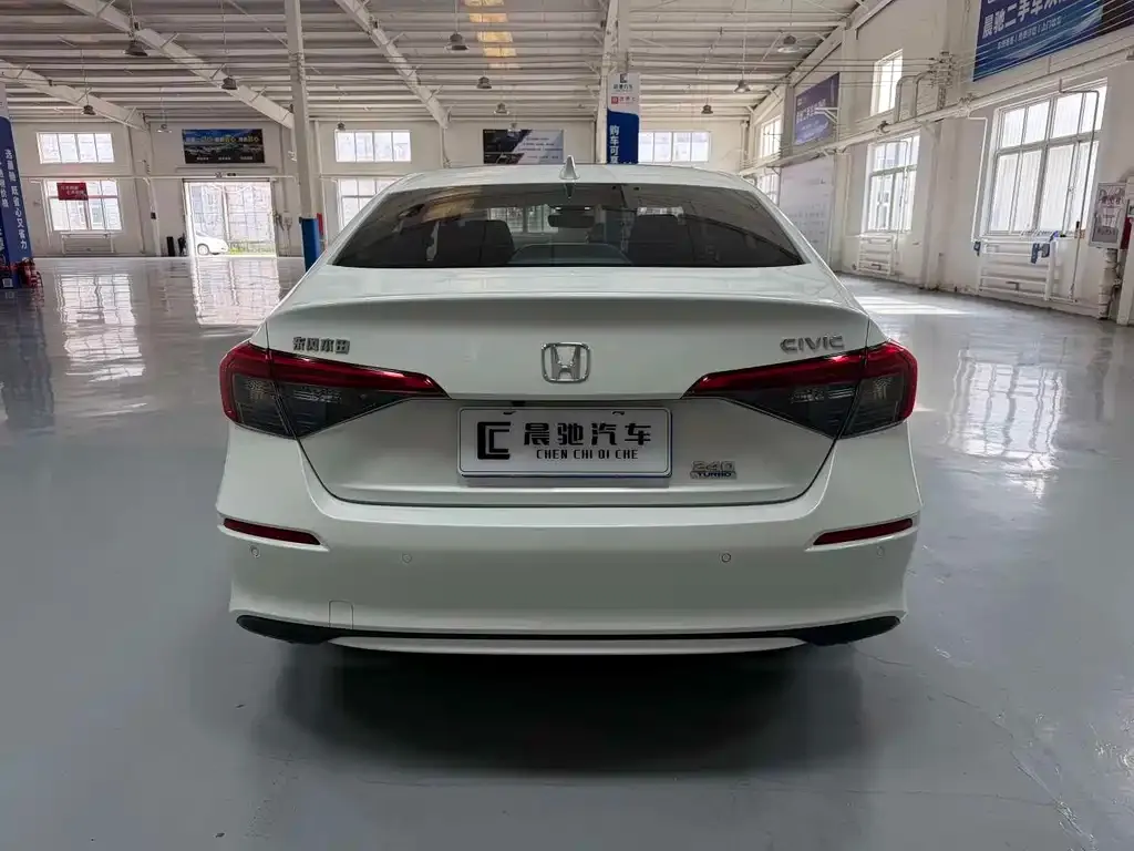 Honda Civic — фото 10