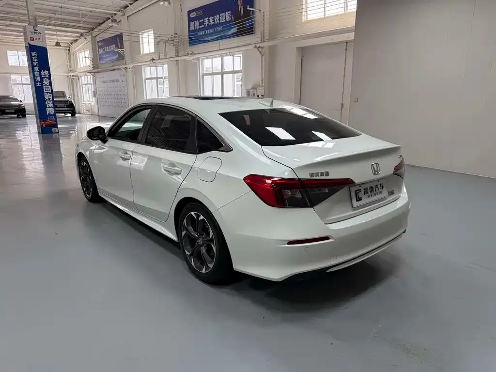 Honda Civic — фото 7