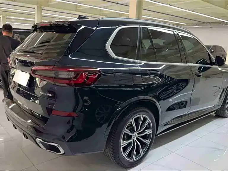 BMW X5 (Import) — фото 8