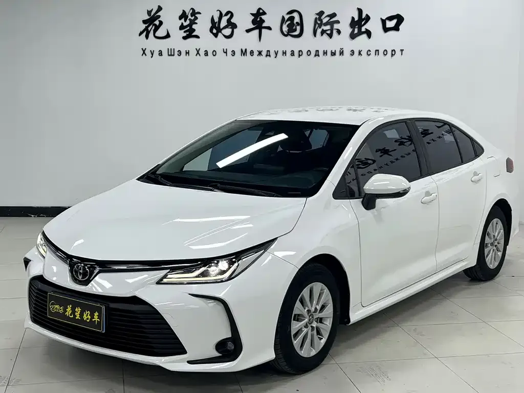 Toyota Corolla — фото 1