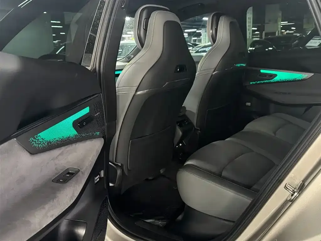 Lynk & Co 08 EM-P 2024 из CN, фото 2