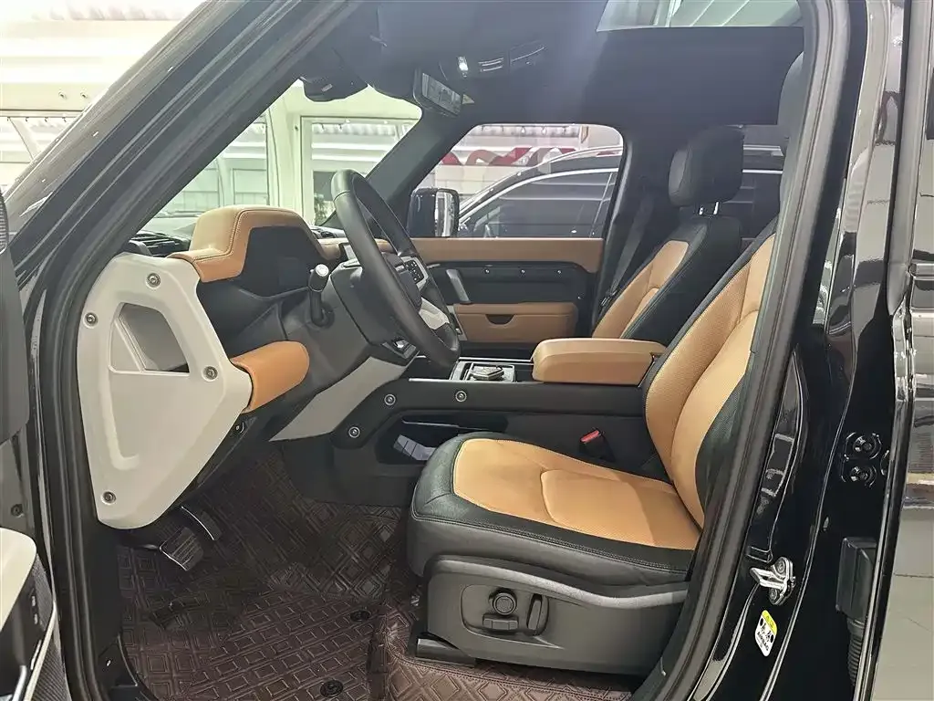 Land Rover Defender — фото 2