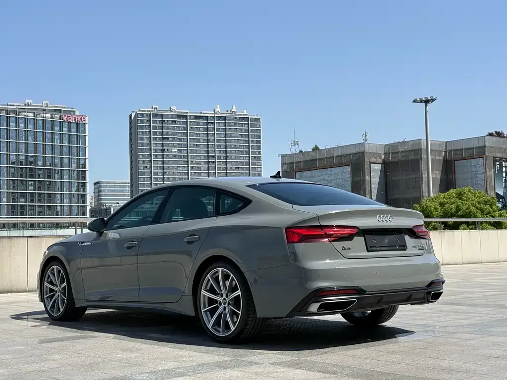 Audi A5 (Import) — фото 2