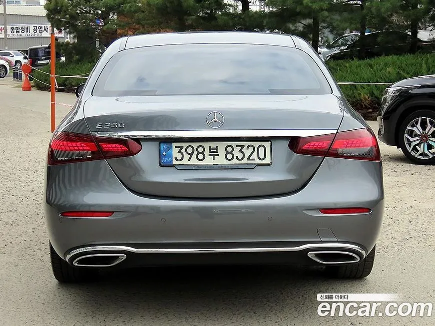 Mercedes-Benz E-Class 2021 из KR, фото 2