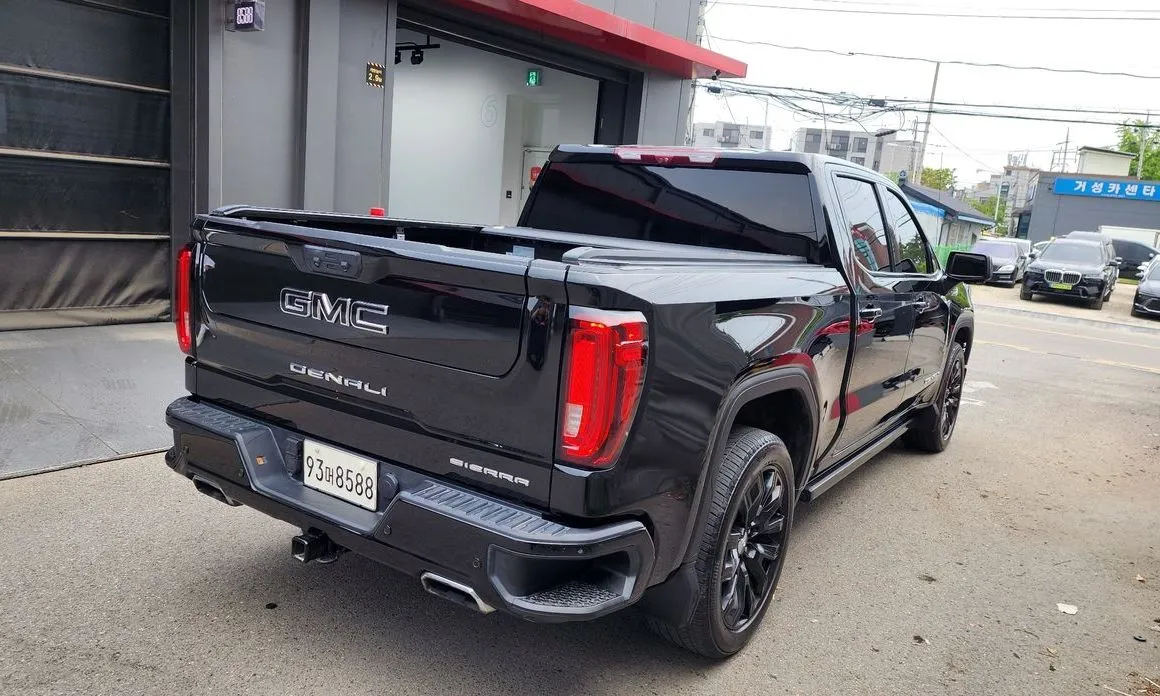 GMC Sierra — фото 5