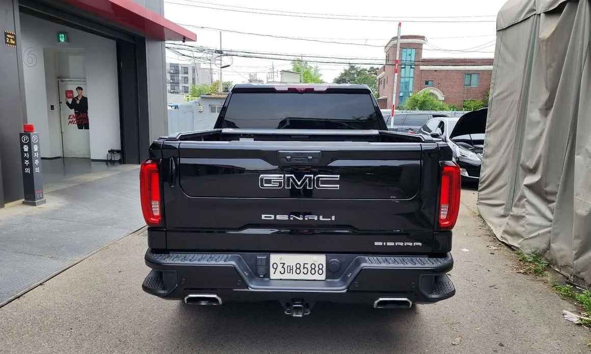 GMC Sierra — фото 4