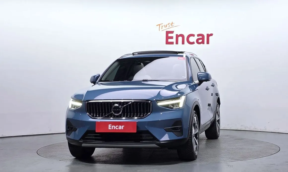 Volvo XC40 2023 из KR, фото 2