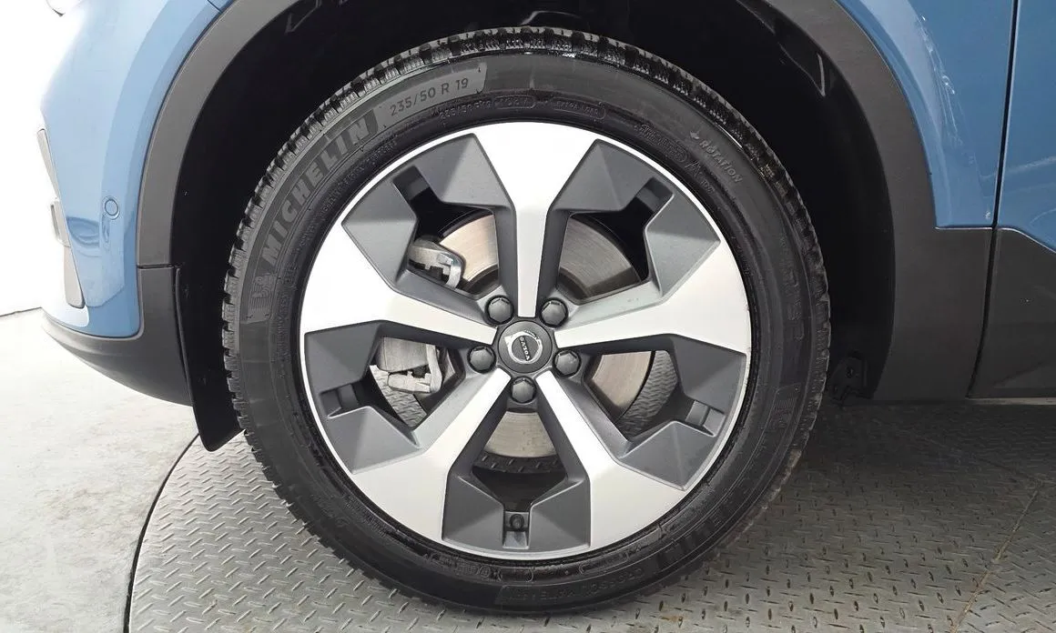 Volvo XC40 2023 из KR, фото 7