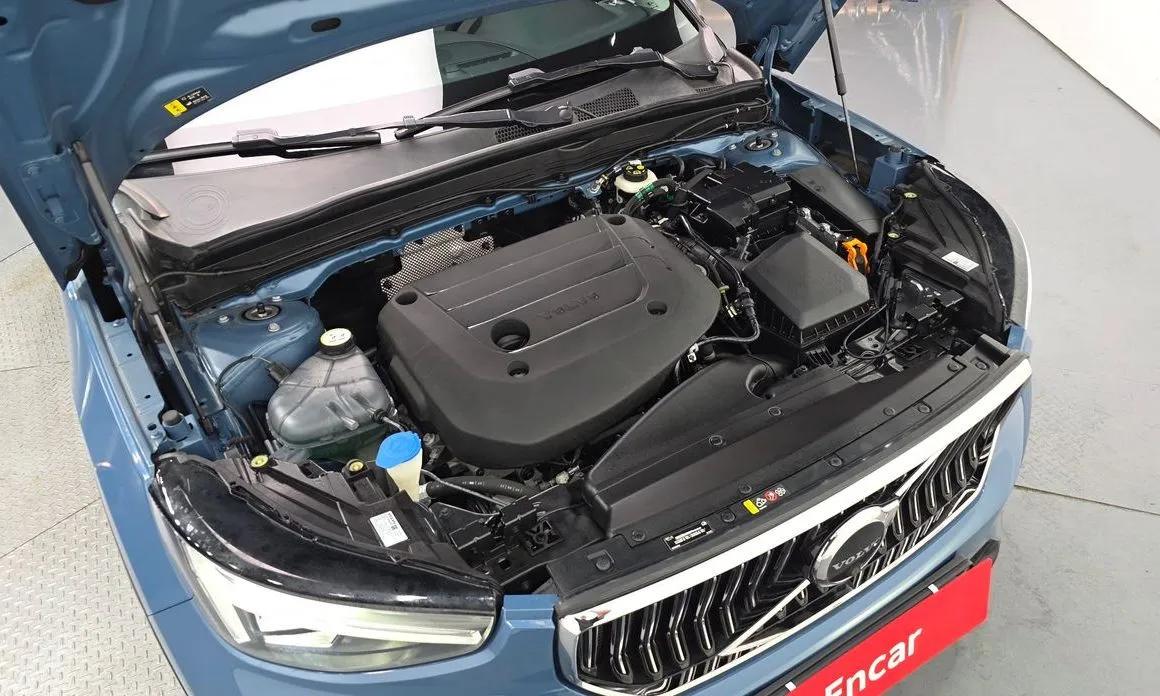 Volvo XC40 2023 из KR, фото 8
