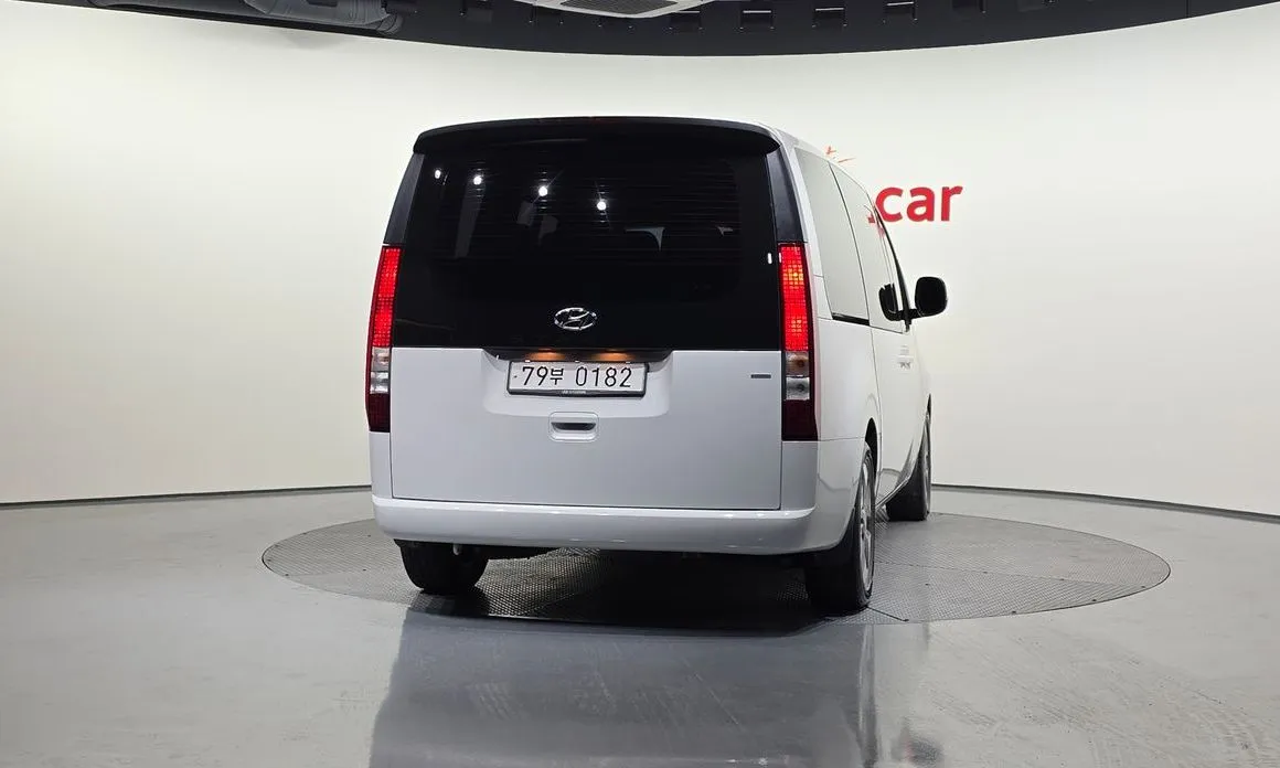 Hyundai Staria 2023 из KR, фото 8