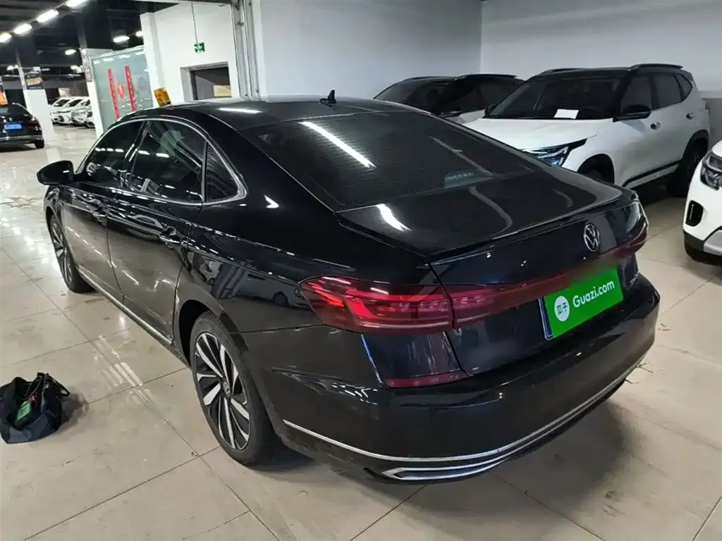 Volkswagen Passat — фото 9