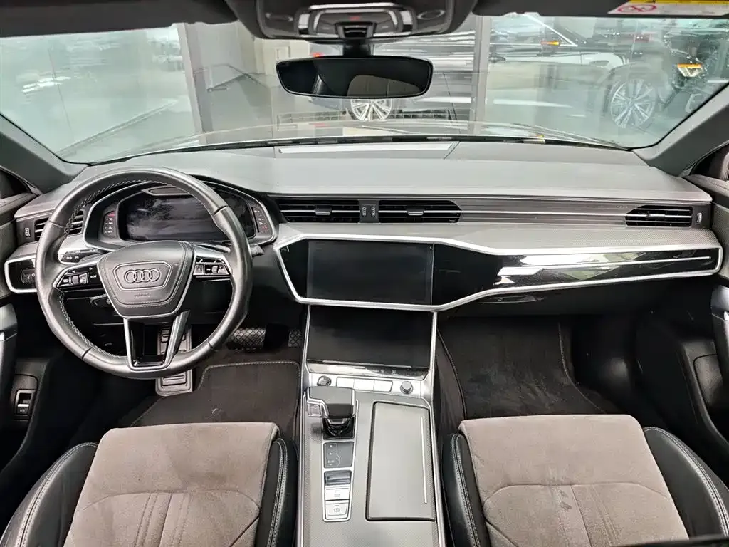 Audi A6L — фото 5