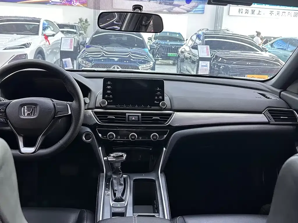 Honda Inspire — фото 4