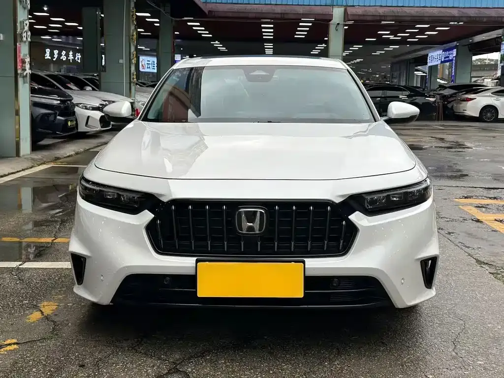 Honda Inspire — фото 3