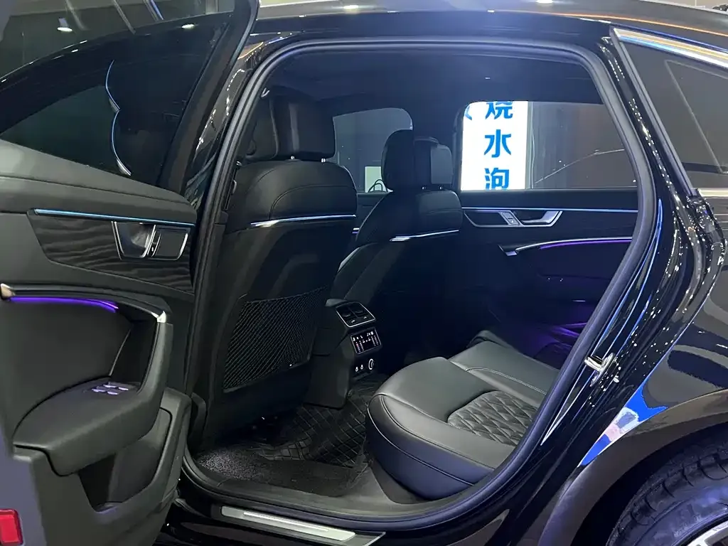 Audi A6L 2025 из CN, фото 7